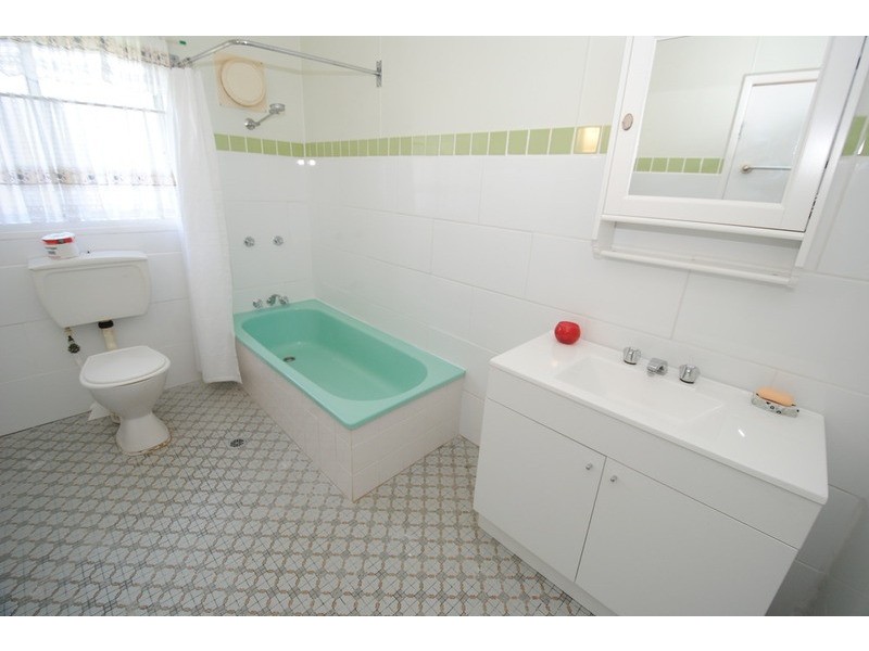 80 Sandford Avenue, Lithgow NSW 2790