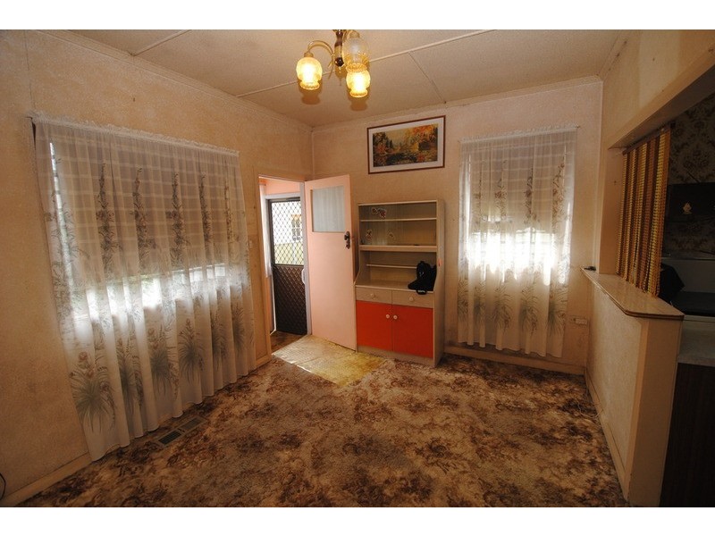 11 Rifle Parade, Lithgow NSW 2790