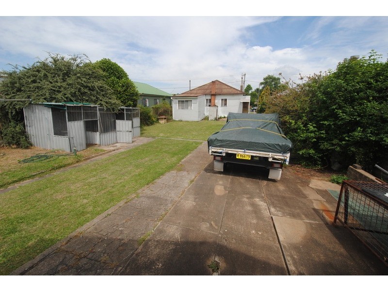 11 Rifle Parade, Lithgow NSW 2790