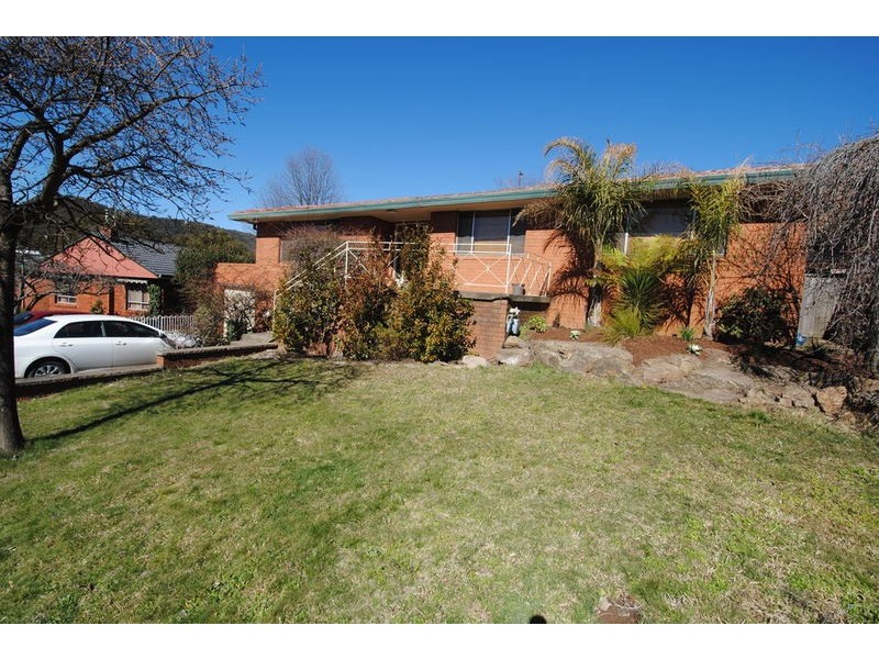 24 Bayonet Street, Lithgow NSW 2790