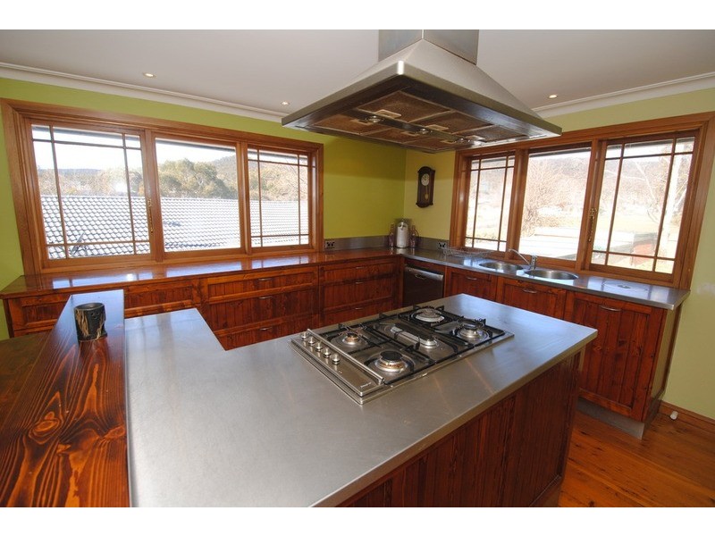 24 Bayonet Street, Lithgow NSW 2790