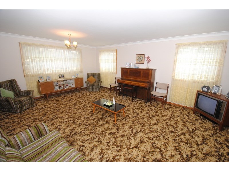 9 Wattle Grove, Lithgow NSW 2790