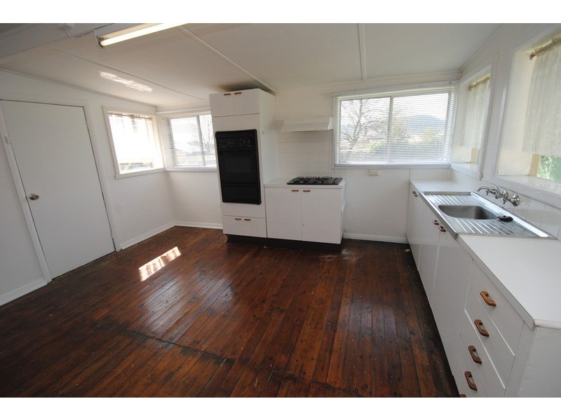 21 Suvla Street, Lithgow NSW 2790