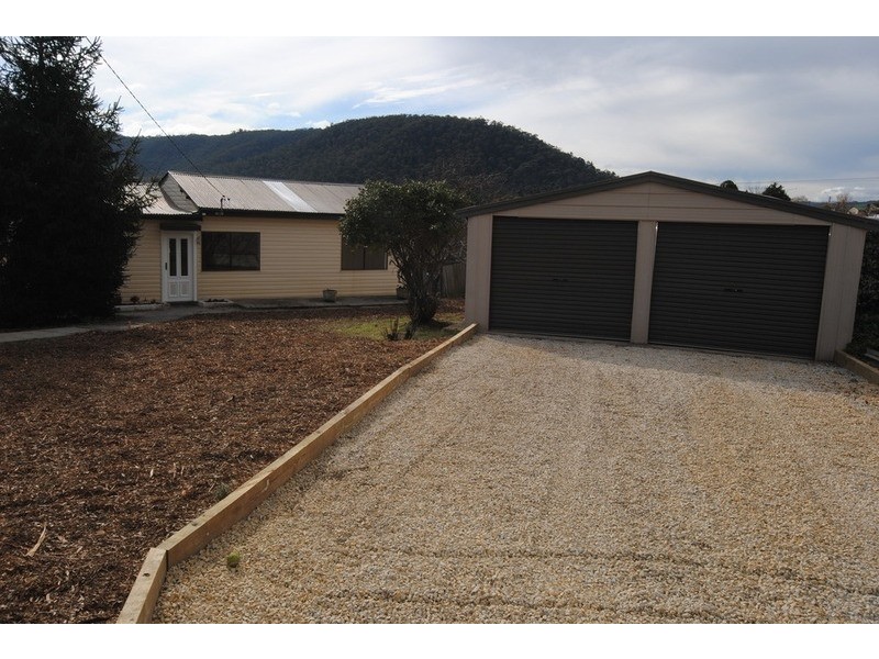 21 Inner Crescent, Lithgow NSW 2790