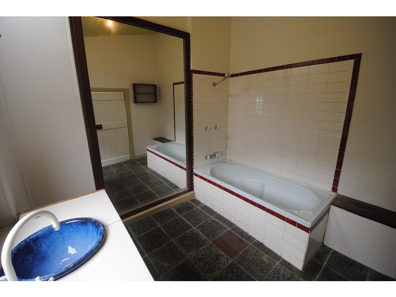 144 Bells Road, Lithgow NSW 2790