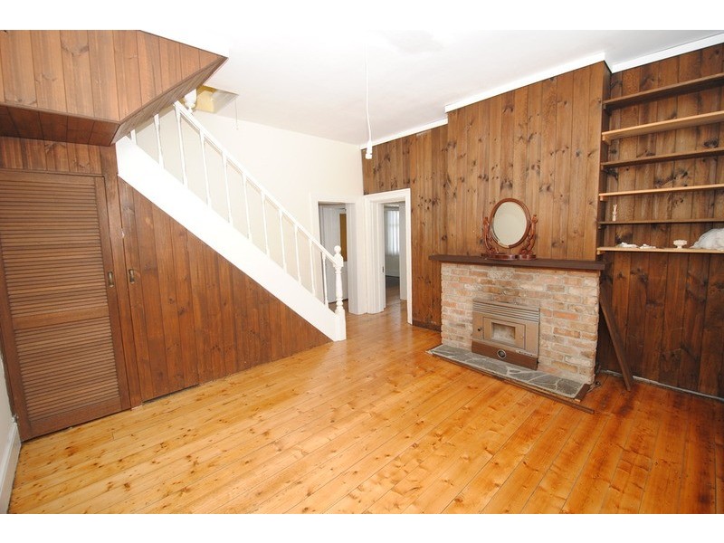 104 Inch Street, Lithgow NSW 2790