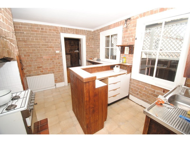 104 Inch Street, Lithgow NSW 2790