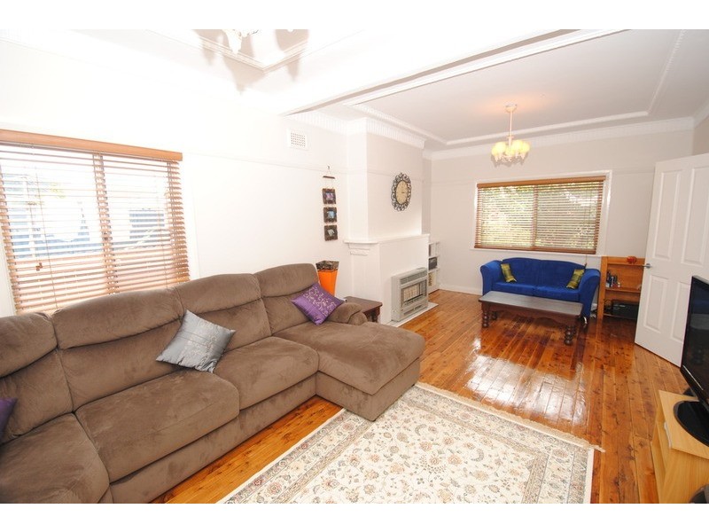 25 Rifle Parade, Lithgow NSW 2790