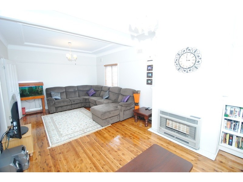 25 Rifle Parade, Lithgow NSW 2790