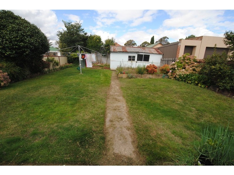 25 Rifle Parade, Lithgow NSW 2790