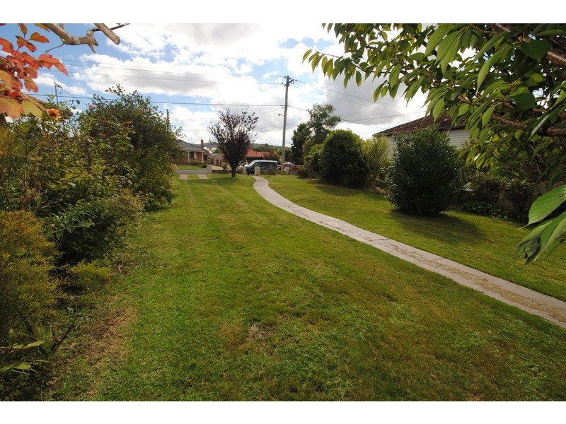25 Rifle Parade, Lithgow NSW 2790