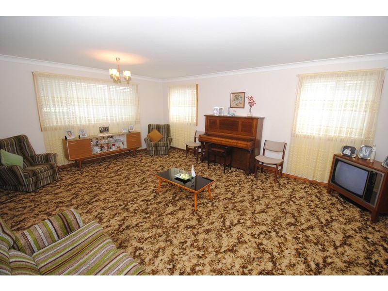 9 Wattle Grove, Lithgow NSW 2790