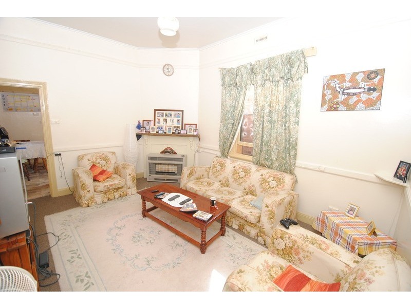 42 Hayley Street, Lithgow NSW 2790