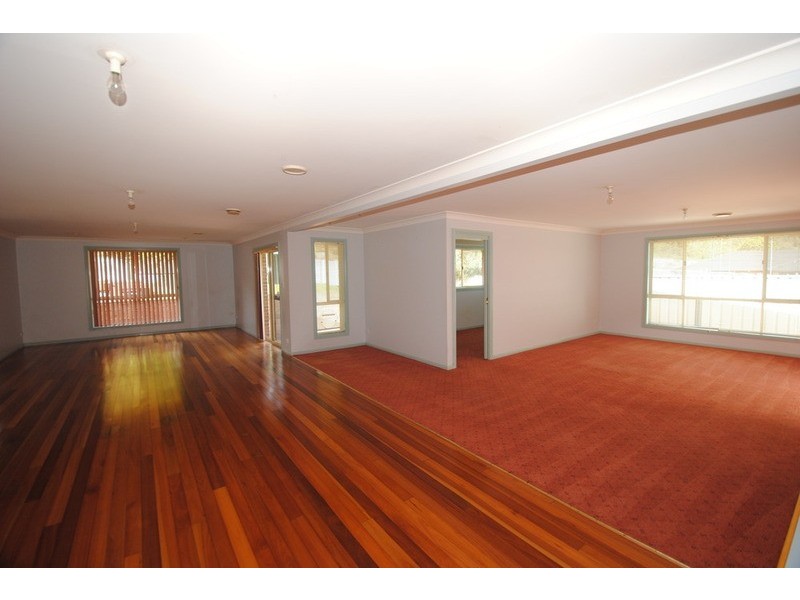 6 Sandalwood Drive, South Bowenfels NSW 2790