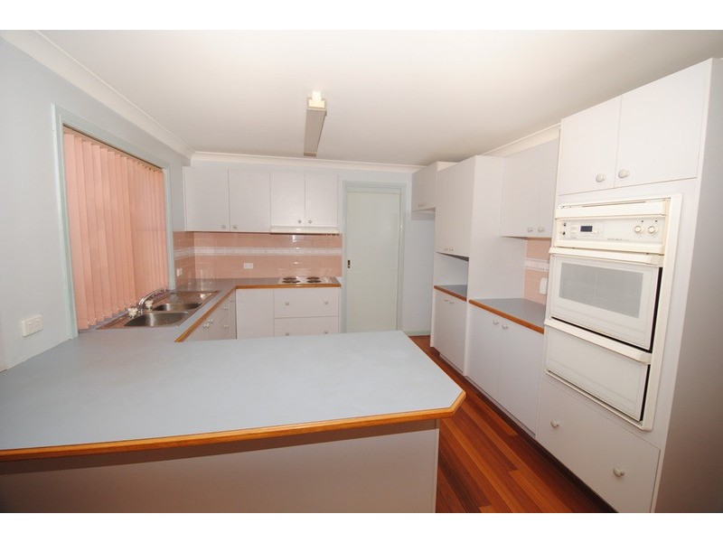 6 Sandalwood Drive, South Bowenfels NSW 2790