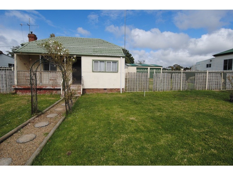 17 Elizabeth Street, Wallerawang NSW 2845