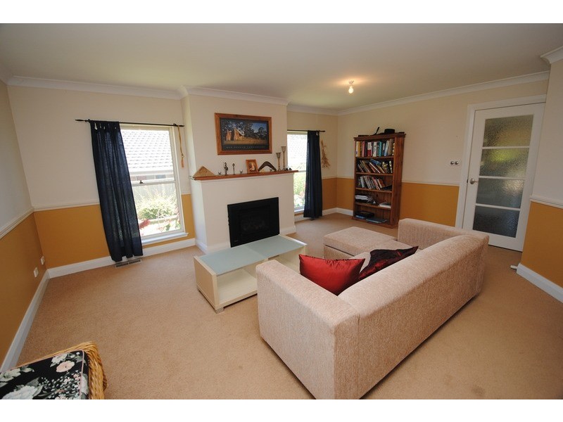 10 Thornley Close, Lithgow NSW 2790