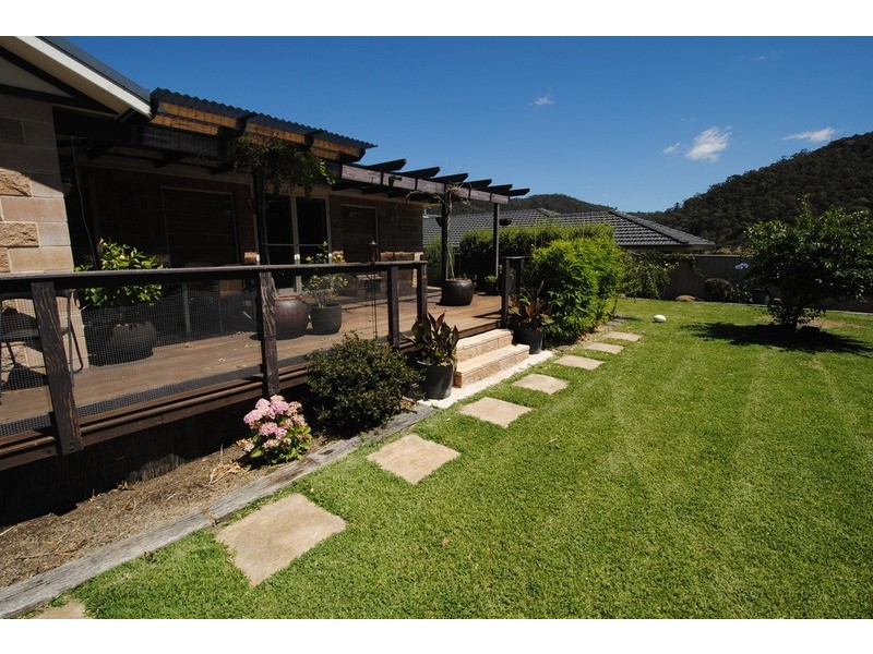 10 Thornley Close, Lithgow NSW 2790