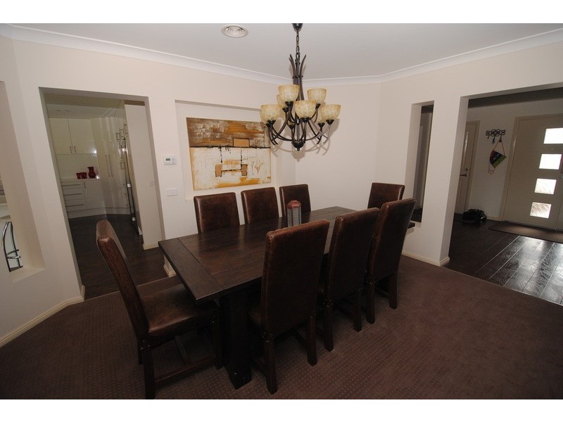 10 Surveyors Way, Lithgow NSW 2790