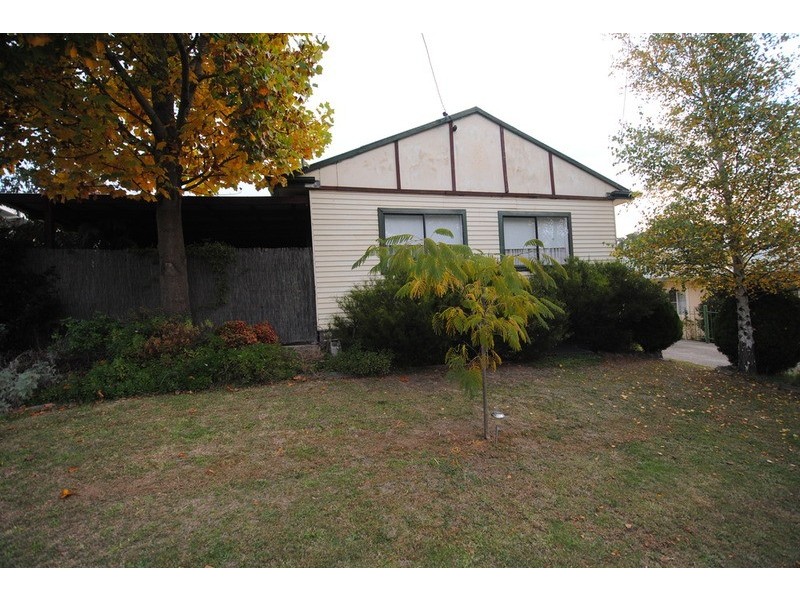 16 Stewart Street, Lithgow NSW 2790
