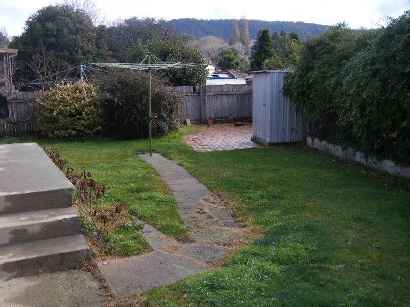 25 Maple Crescent, Lithgow NSW 2790