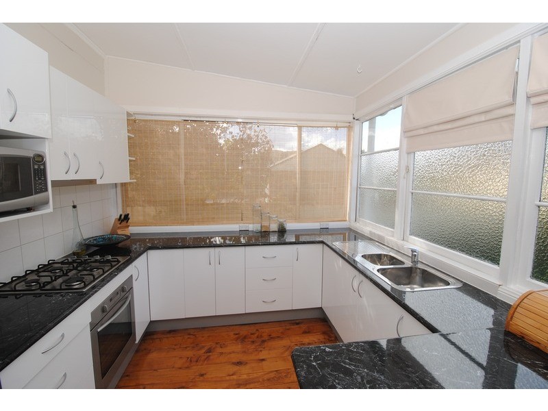 25 Rifle Parade, Lithgow NSW 2790
