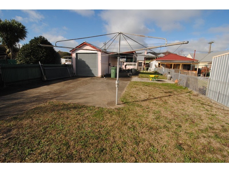 126 Inch Street, Lithgow NSW 2790