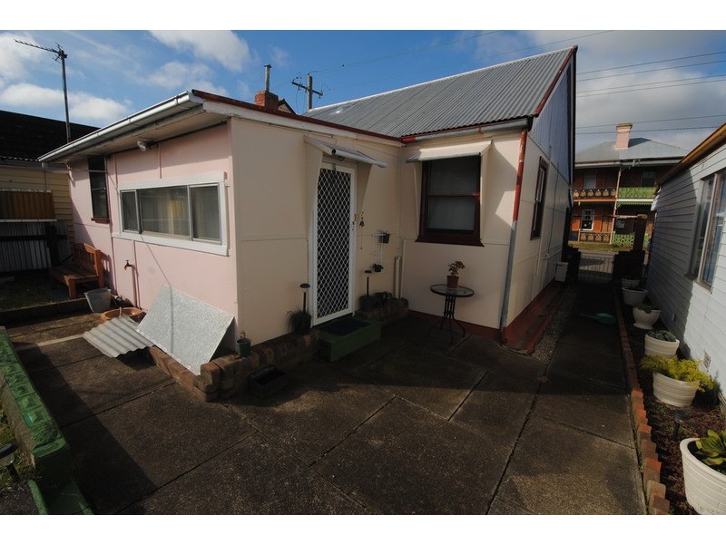 126 Inch Street, Lithgow NSW 2790