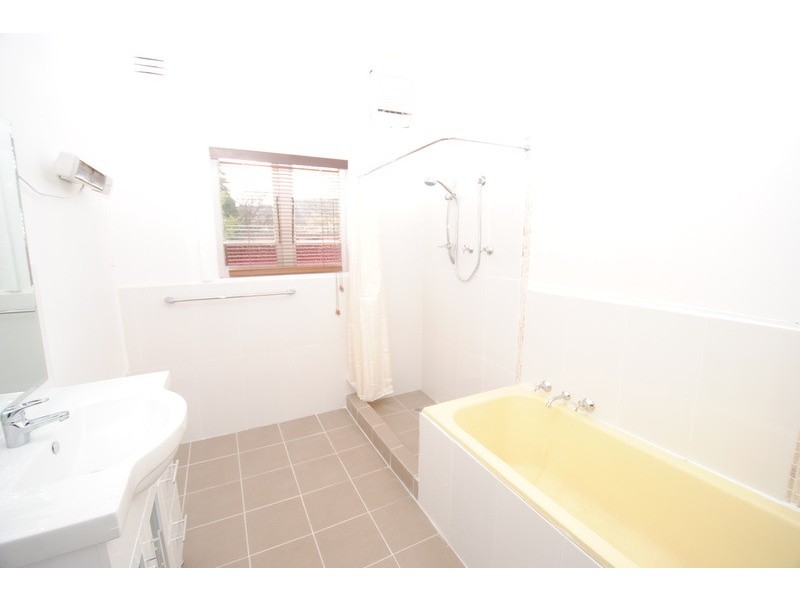 208 Inch Street, Lithgow NSW 2790