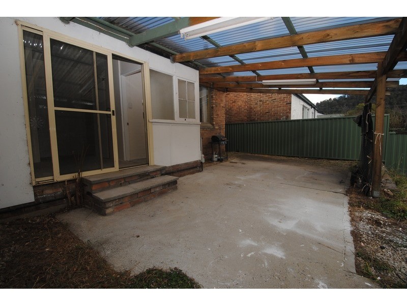 208 Inch Street, Lithgow NSW 2790