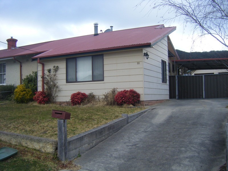 22 Lonepine Avenue, Lithgow NSW 2790