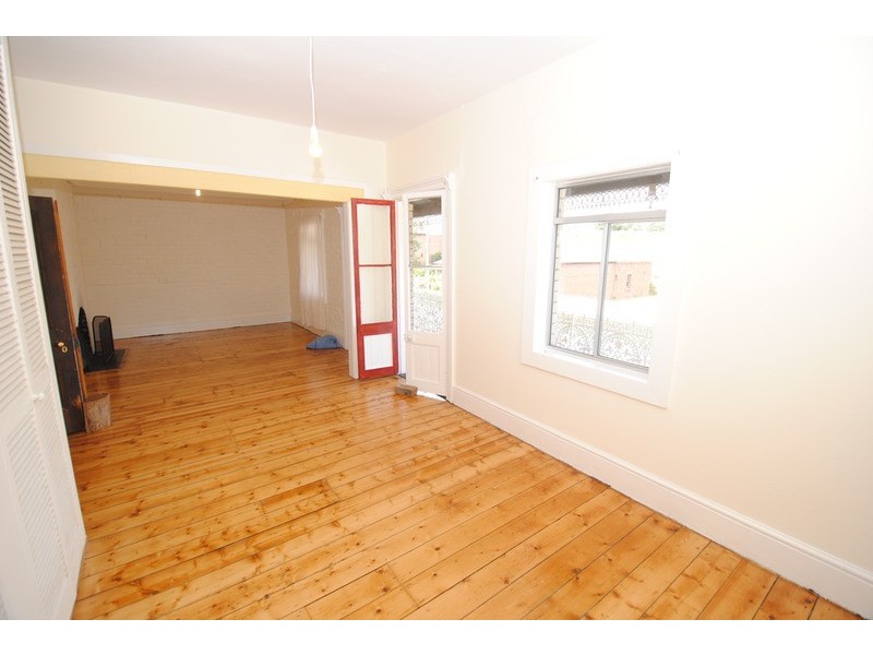 104 Inch Street, Lithgow NSW 2790