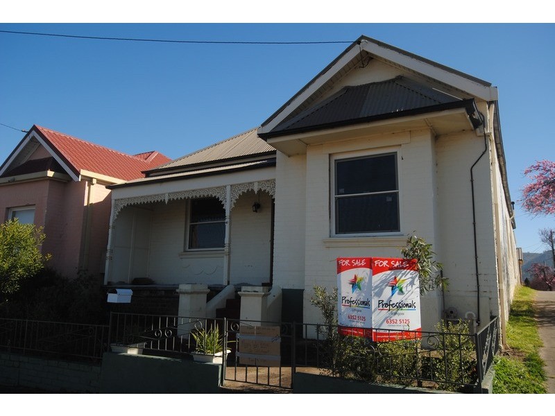 41 Railway Parade, Lithgow NSW 2790