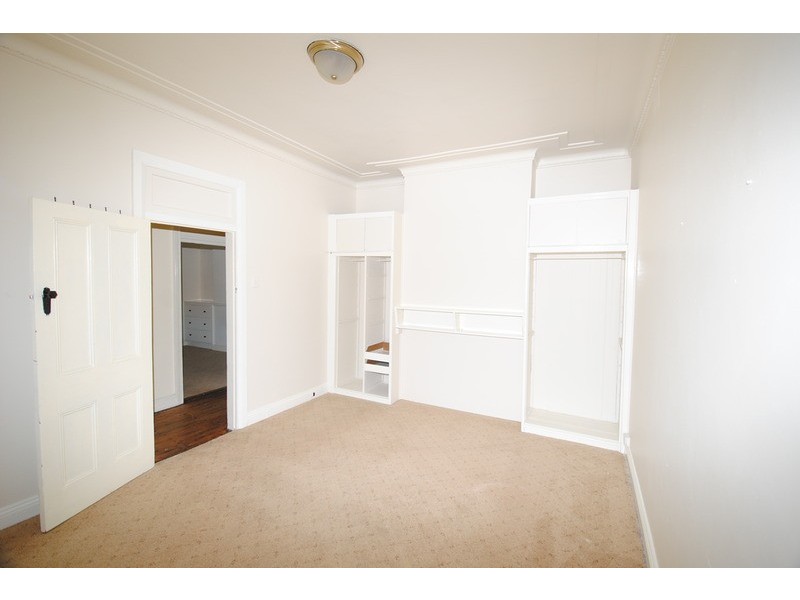 41 Railway Parade, Lithgow NSW 2790