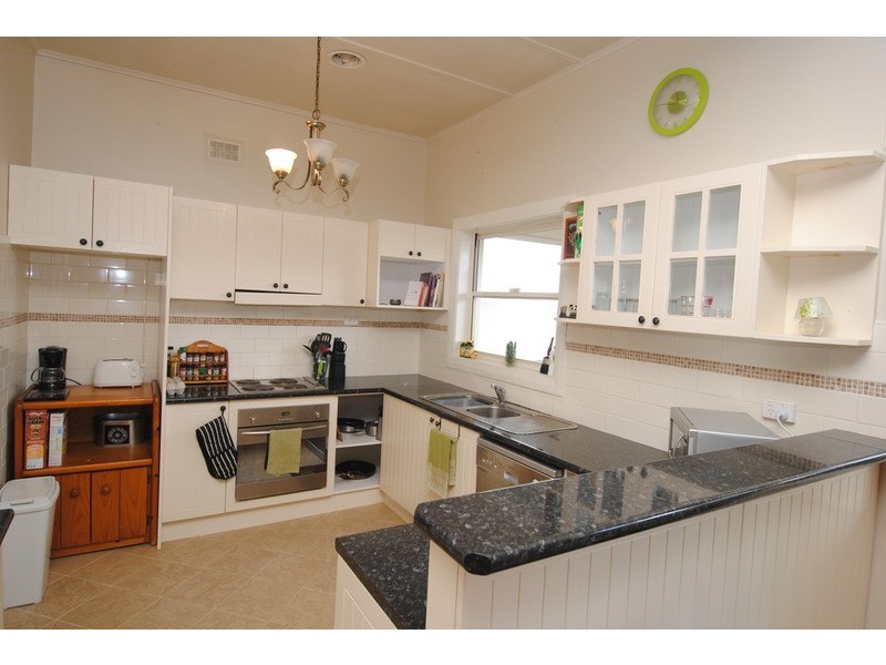 41 Railway Parade, Lithgow NSW 2790