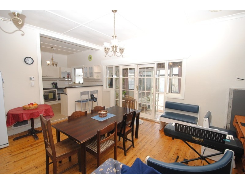 41 Railway Parade, Lithgow NSW 2790