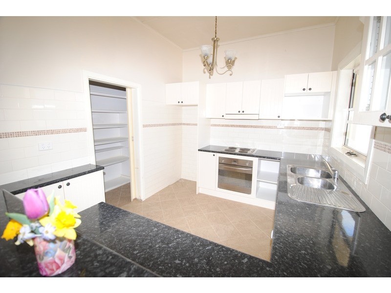41 Railway Parade, Lithgow NSW 2790