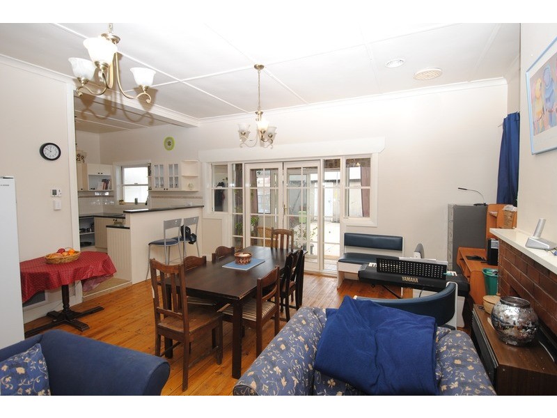 41 Railway Parade, Lithgow NSW 2790