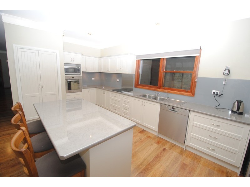 37 Cranbrook Park Road, Hartley NSW 2790
