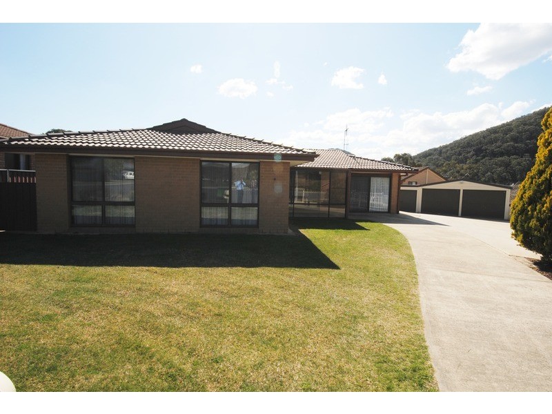 4 Chivers Close, Lithgow NSW 2790