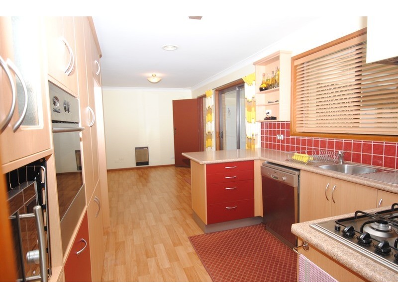 4 Chivers Close, Lithgow NSW 2790