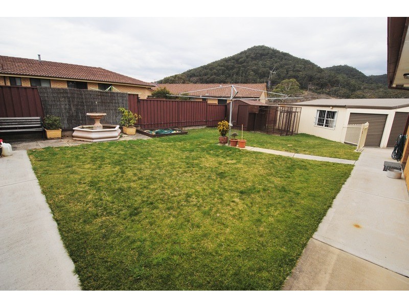 4 Chivers Close, Lithgow NSW 2790
