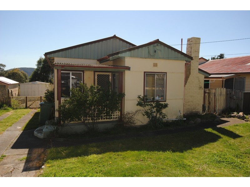 4 First  Street, Lithgow NSW 2790