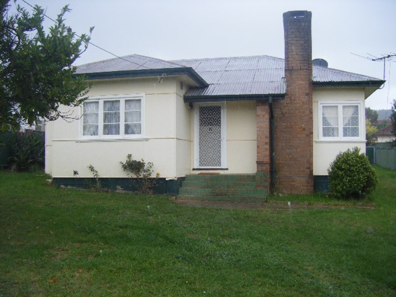 16 Tobruk Street, Lithgow NSW 2790