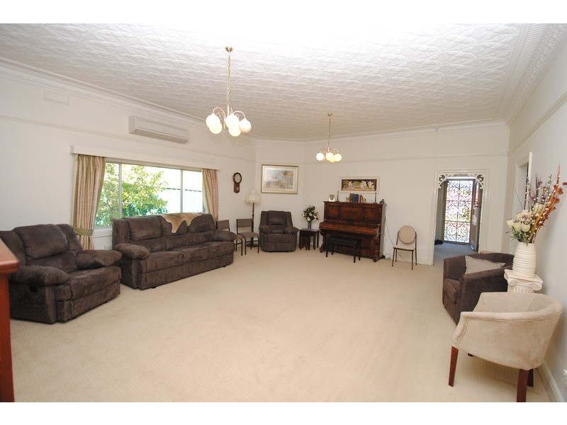 31 Calero Street, Lithgow NSW 2790