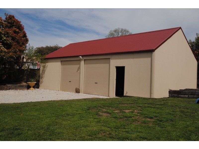 66 Academy Street, Lithgow NSW 2790