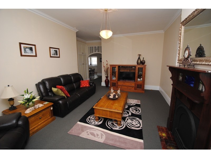 66 Academy Street, Lithgow NSW 2790
