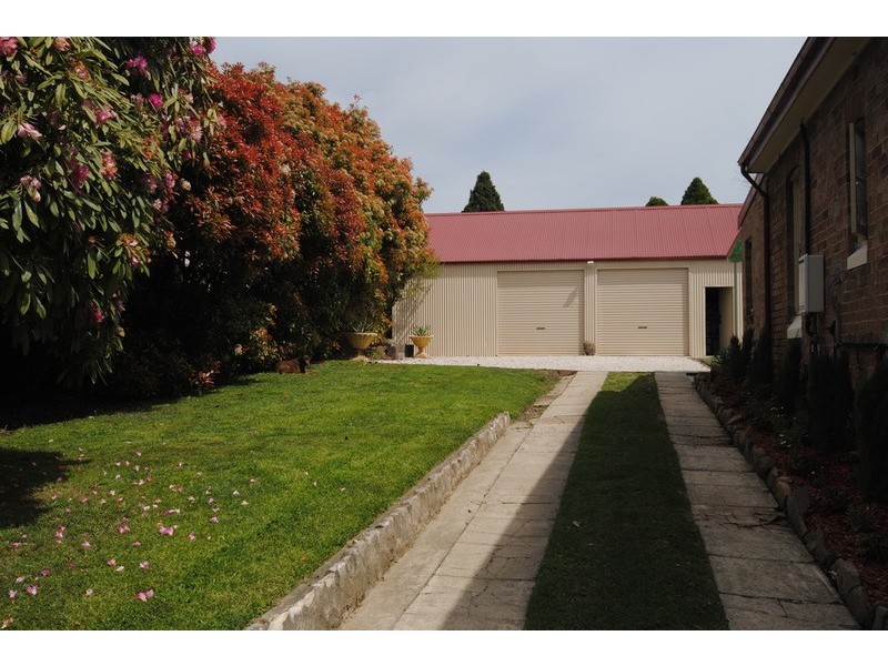 66 Academy Street, Lithgow NSW 2790