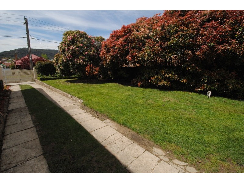 66 Academy Street, Lithgow NSW 2790