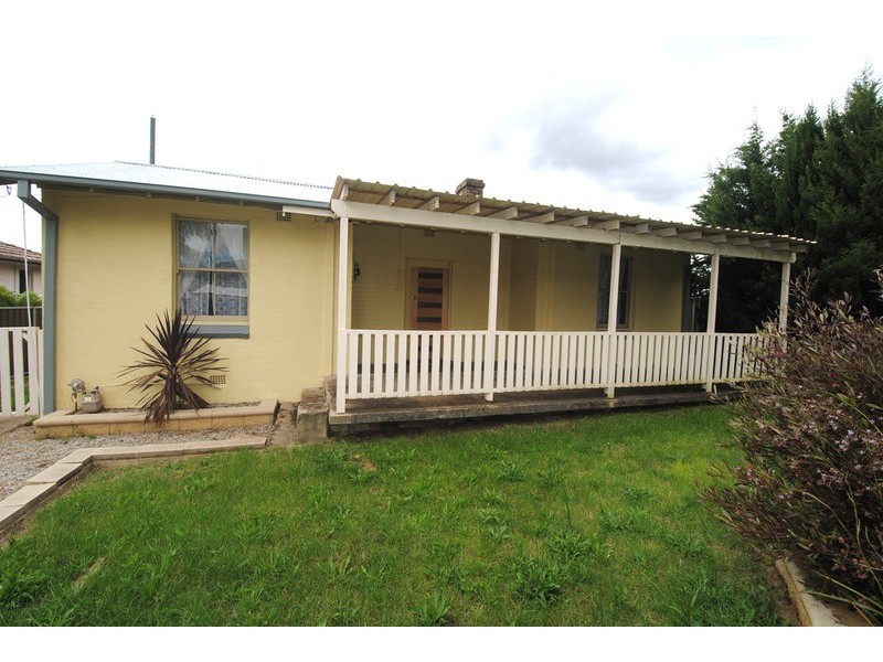 21 Suvla Street, Lithgow NSW 2790